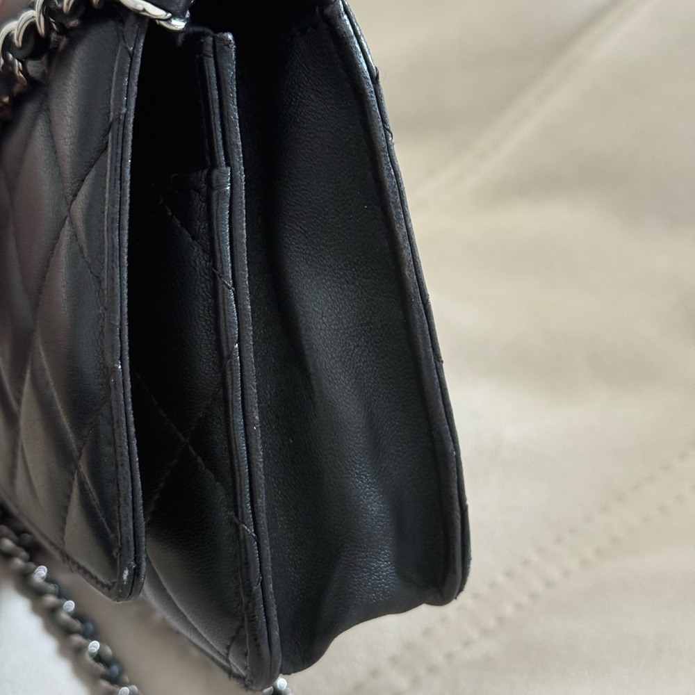 Chanel Black Quilted Crossbody Bag with Chain Strap - Picture 5 of 8
